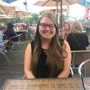 Meet your Posher, Brandy